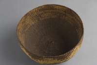 Hupa%20artist%2C%20%3Cb%3E%3Ci%3E%20Mush%20Bowl%3C%2Fi%3E%3C%2Fb%3E%2C%20ca.%201920%2C%20conifer%20root%20and%20beargrass%2C%20Gift%20of%20Mrs.%20Ferdinand%20C.%20Smith%20and%20Mr.%20L.%20Hawley%20Hoffman%2C%20no%20known%20copyright%20restrictions%2C%2043.1.28